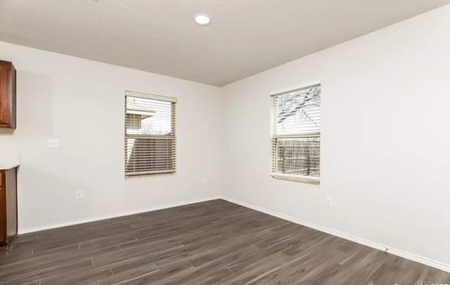 4-bedroom rental at 2235 Fishing Trail in San Antonio, TX — photo 3