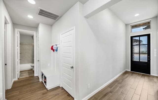 4-bedroom rental at 14306 Hondo Knot in San Antonio, TX — photo 3