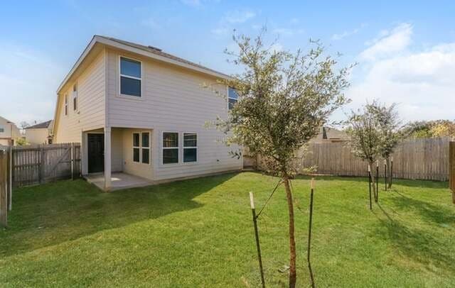 3-bedroom rental at 9347 Evening Shade Court in San Antonio, TX — photo 2
