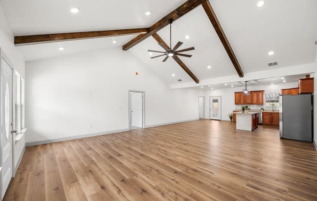 3-bedroom rental at 3811 Waterwood Pass in Elmendorf, TX — photo 3