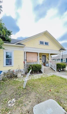 rental at 1108 Fresno in San Antonio, TX — photo 2