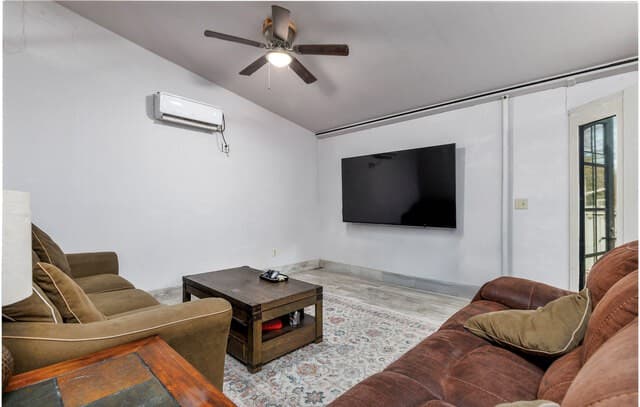 1-bedroom rental at 11334 S Us Highway 181 3 in San Antonio, TX — photo 1