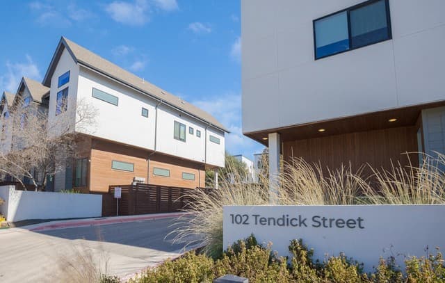 3-bedroom rental at 102 Tendick Unit UNIT 603 in San Antonio, TX — photo 2