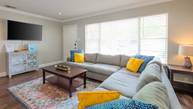 3-bedroom rental at 4415 Chedder in San Antonio, TX — photo 3