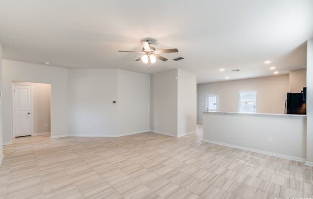3-bedroom rental at 22914 Skila Dr in Elmendorf, TX — photo 3