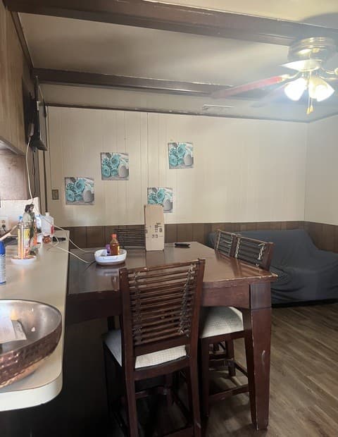 3-bedroom rental at 4443 Clear Spring in San Antonio, TX — photo 3
