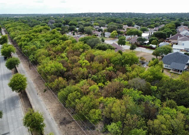 rental at 7915 Krueger Moore in San Antonio, TX — photo 2