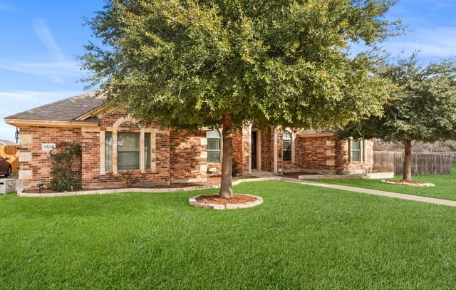 4-bedroom rental at 13218 Compass Rose in San Antonio, TX — photo 5