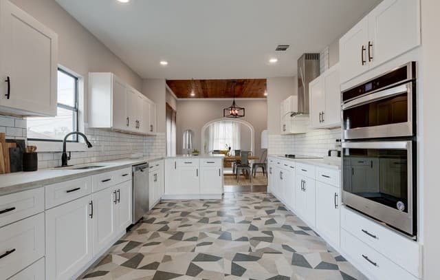 3-bedroom rental at 242 Furnish Ave. in San Antonio, TX — photo 4