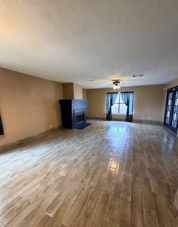 3-bedroom rental at 8911 Kenton Briar in San Antonio, TX — photo 2