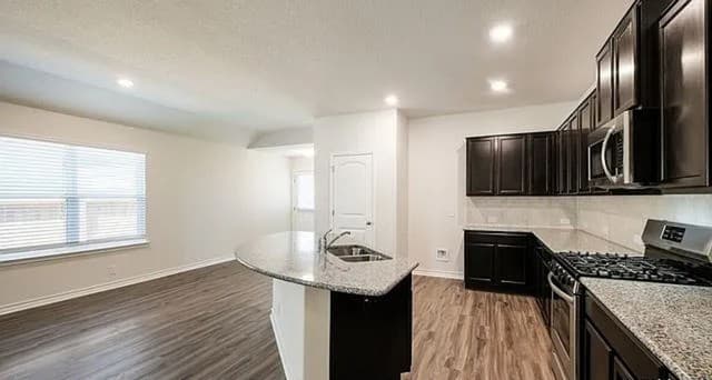 4-bedroom rental at 12006 Turquoise Pond in San Antonio, TX — photo 2