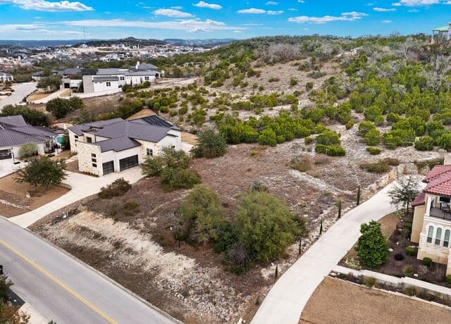 rental at 23210 Edens Canyon in San Antonio, TX — photo 1