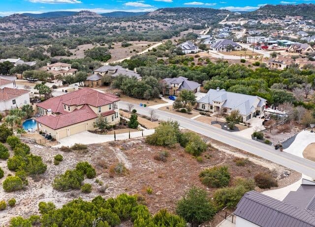 rental at 23210 Edens Canyon in San Antonio, TX — photo 5