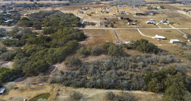 rental at 246 Shamrock Dr., in Floresville, TX — photo 4