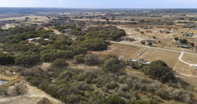 rental at 246 Shamrock Dr., in Floresville, TX — photo 5