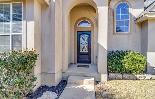 4-bedroom rental at 26875 Hogan in San Antonio, TX — photo 4