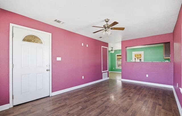 3-bedroom rental at 5107 Cien in San Antonio, TX — photo 4