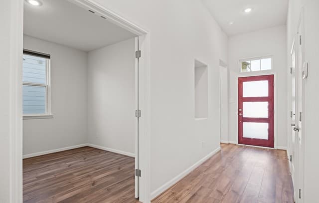 4-bedroom rental at 8336 Sunrise Glen in Selma, TX — photo 5