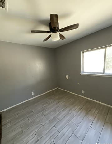 4-bedroom rental at 7334 Glen Hart in San Antonio, TX — photo 5