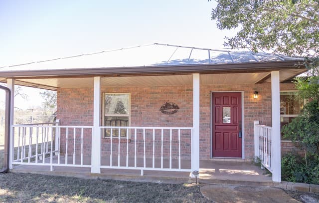 3-bedroom rental at 3190 Pittman Rd in St.Hedwig, TX — photo 1