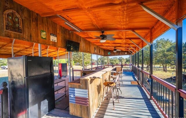 Home for sale at 550 Private RD 1505 in Bandera, TX — photo 4