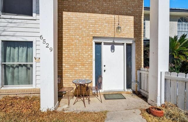 3-bedroom rental at 6529 Spring Hurst in San Antonio, TX — photo 4