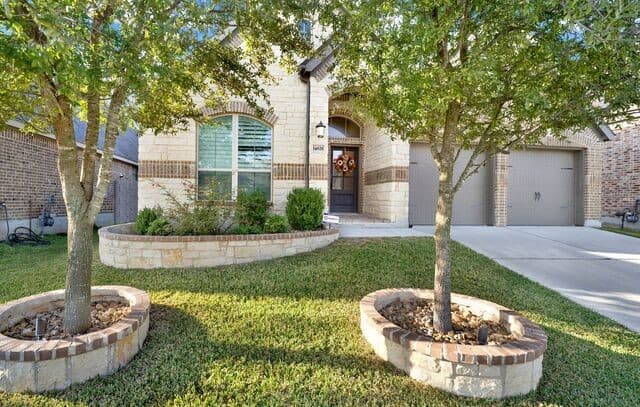 4-bedroom rental at 14618 Hallows in San Antonio, TX — photo 3