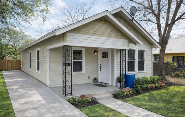 1-bedroom rental at 1618 Lennon in San Antonio, TX — photo 2