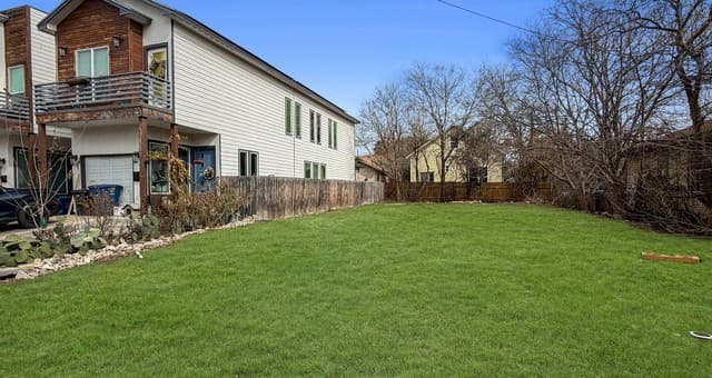 rental at 606 S Olive St in San Antonio, TX — photo 4