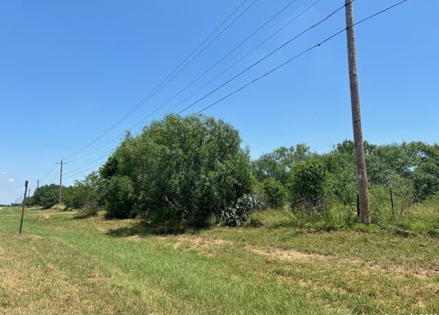 rental at 0 S Hwy 281 in Pleasanton, TX — photo 4