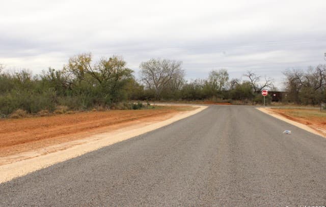 rental at 3435 County Road/Main Street in Pearsall, TX — photo 3