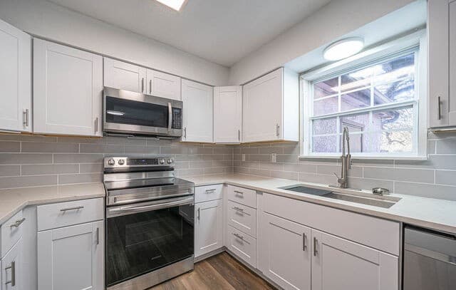 2-bedroom rental at 2408 Wild Turkey Unit 1 in San Antonio, TX — photo 3
