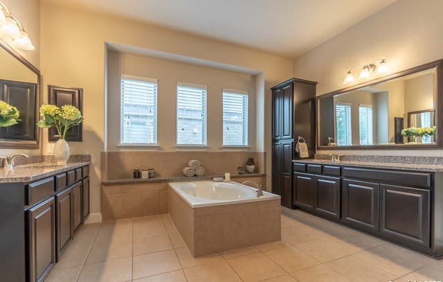 4-bedroom rental at 11617 Cypress Barn in Schertz, TX — photo 4