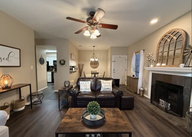 1-bedroom rental at 11839 Parliament Unit 2423 in San Antonio, TX — photo 1