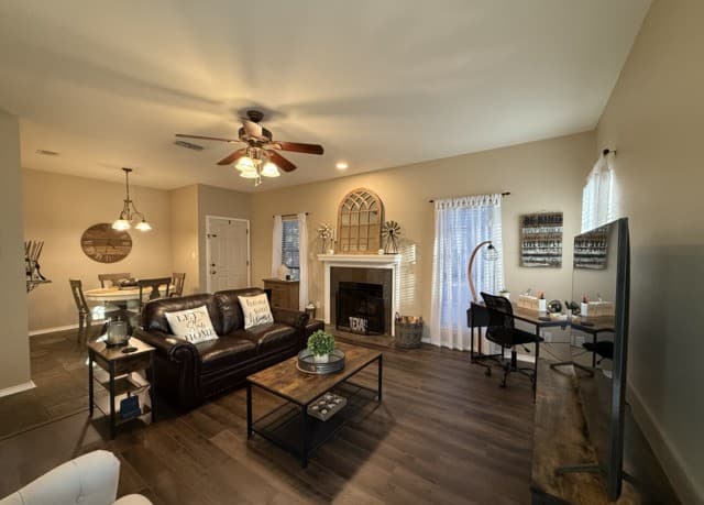 1-bedroom rental at 11839 Parliament Unit 2423 in San Antonio, TX — photo 3