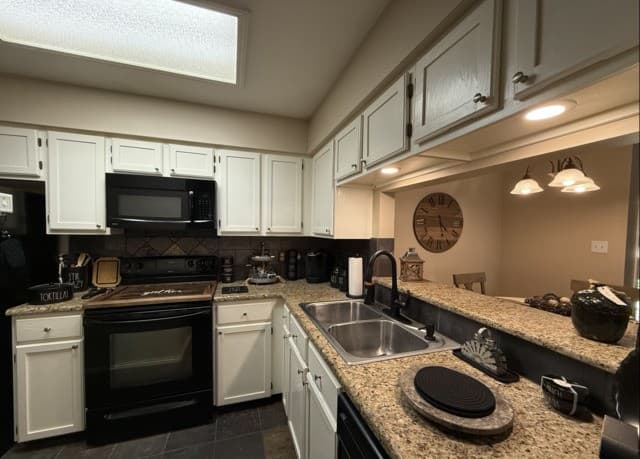 1-bedroom rental at 11839 Parliament Unit 2423 in San Antonio, TX — photo 5
