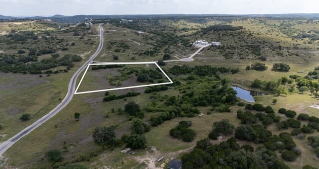 rental at 1496 Majestic Hills in Blanco, TX — photo 3
