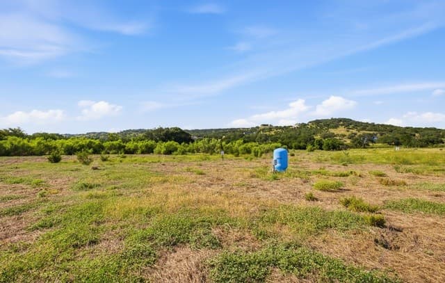 rental at 1496 Majestic Hills in Blanco, TX — photo 5