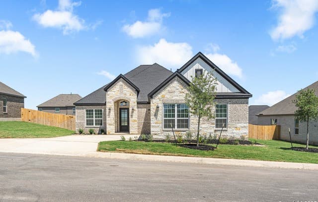 5-bedroom rental at 229 Jereth Crossing in Castroville, TX — photo 1