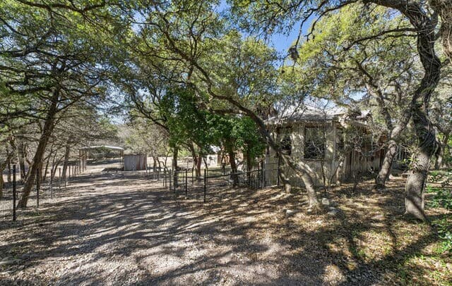 4-bedroom rental at 218 Whitworth in Boerne, TX — photo 3