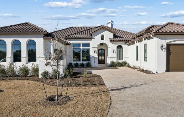 4-bedroom rental at 7006 Bluff Run in San Antonio, TX — photo 1