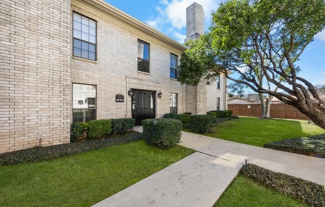 2-bedroom rental at 2611 Eisenhauer Unit 901 in San Antonio, TX — photo 2