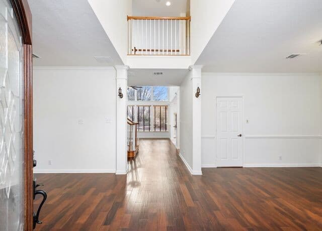 5-bedroom rental at 18619 Rogers Place in San Antonio, TX — photo 5
