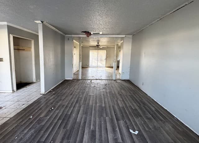 3-bedroom rental at 8515 Glen Ct in San Antonio, TX — photo 5