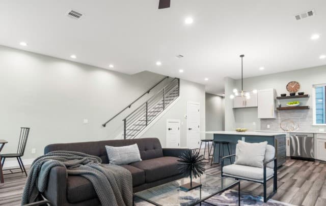 3-bedroom rental at 159 Davis Ct #102 Unit 102 in San Antonio, TX — photo 2