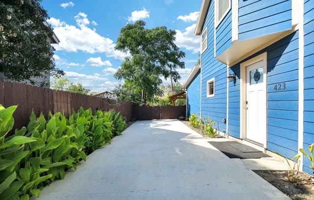 Home for sale at 425 Parland in San Antonio, TX — photo 3