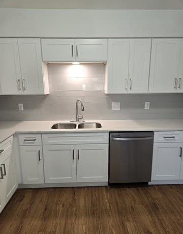 2-bedroom rental at 231 Silver Sands Unit 5 in San Antonio, TX — photo 3