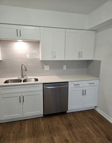 2-bedroom rental at 231 Silver Sands Unit 5 in San Antonio, TX — photo 4