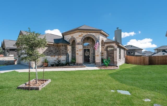 3-bedroom rental at 11406 Briceway Nite in Helotes, TX — photo 1