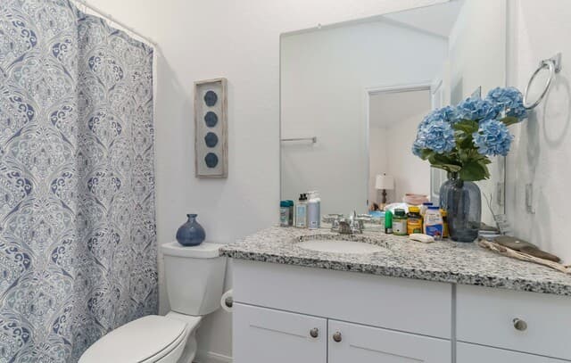 4-bedroom rental at 6731 Beehive in San Antonio, TX — photo 3